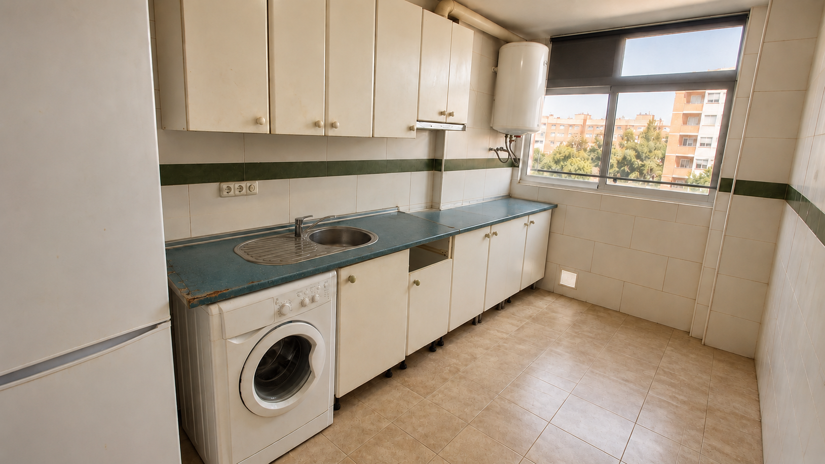 Antes: cocina con acabados anteriores